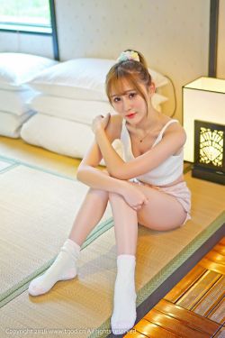 艾丽西亚 凯斯 封面