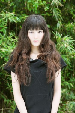 艾丽西亚 凯斯 封面